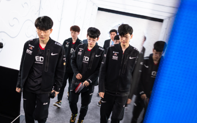 他未来的职 他未来的职